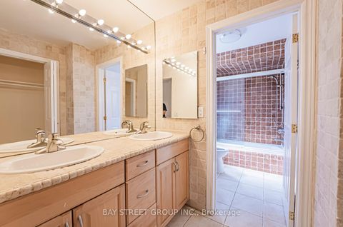 Photo 19 at 38 Foursome Crescent, Windfields, Toronto