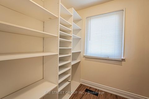 Photo 20 at 38 Foursome Crescent, Windfields, Toronto