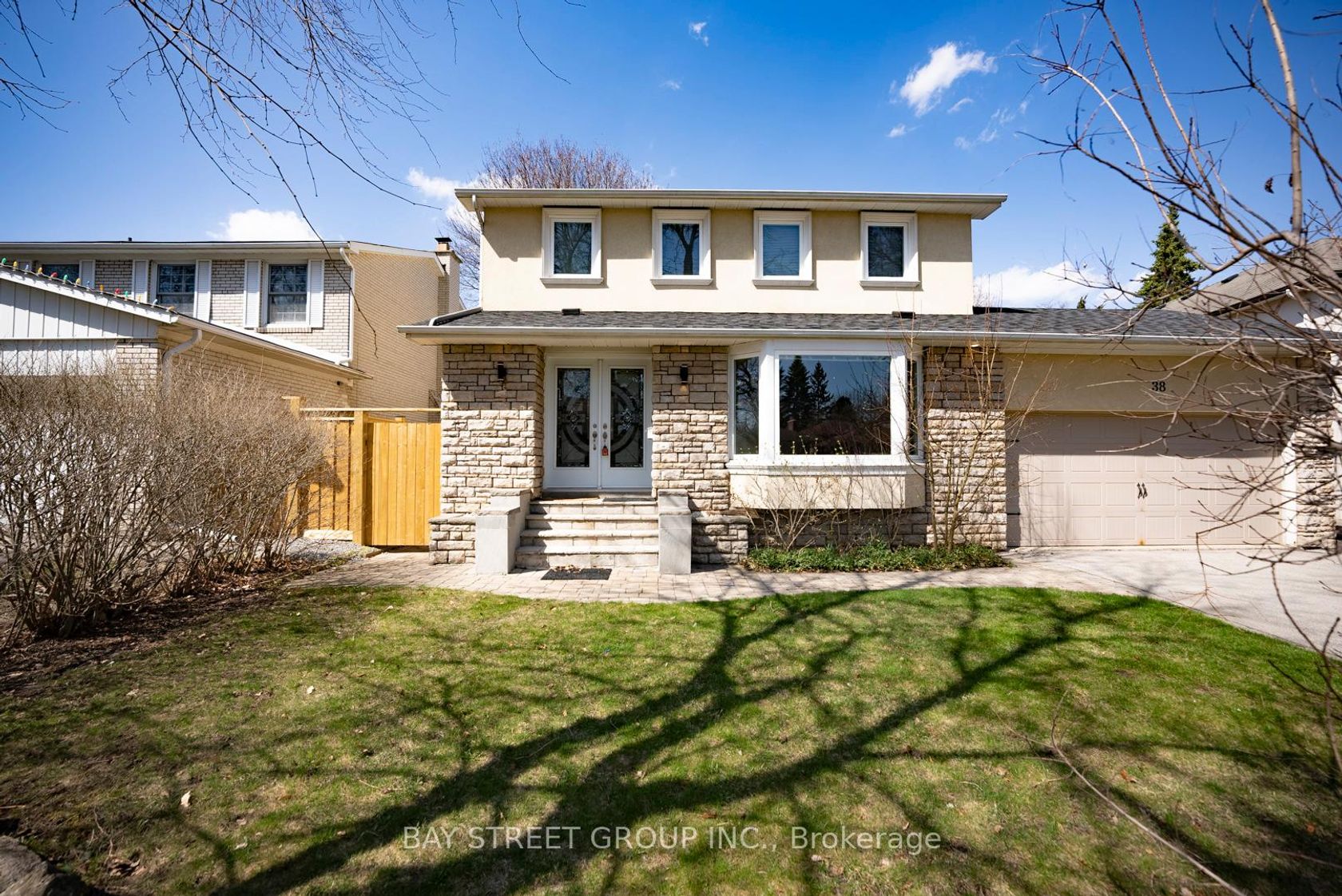38 Foursome Crescent, Windfields, Toronto photo number 2