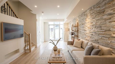 Photo 2 at 15 - 15 Valhalla Inn Road, City Centre West, Toronto