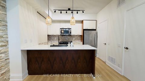 Photo 4 at 15 - 15 Valhalla Inn Road, City Centre West, Toronto