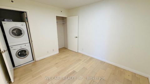 Photo 14 at 15 - 15 Valhalla Inn Road, City Centre West, Toronto