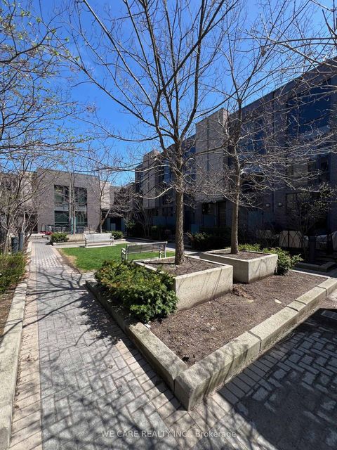 Photo 18 at 15 - 15 Valhalla Inn Road, City Centre West, Toronto