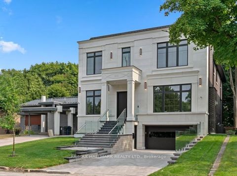 Photo 1 at 215 Northwood Drive, Newtonbrook East, Toronto