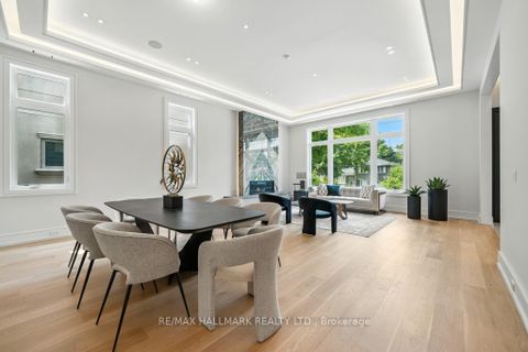 Photo 9 at 215 Northwood Drive, Newtonbrook East, Toronto