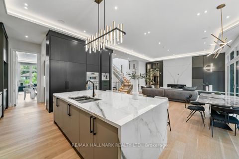 Photo 13 at 215 Northwood Drive, Newtonbrook East, Toronto