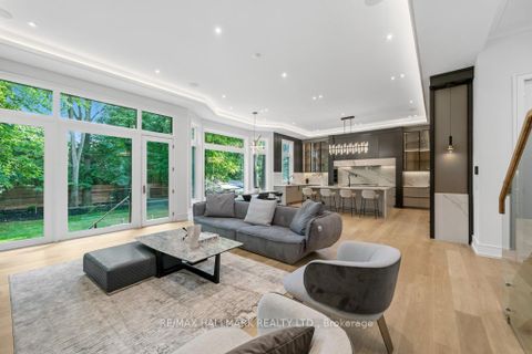 Photo 16 at 215 Northwood Drive, Newtonbrook East, Toronto