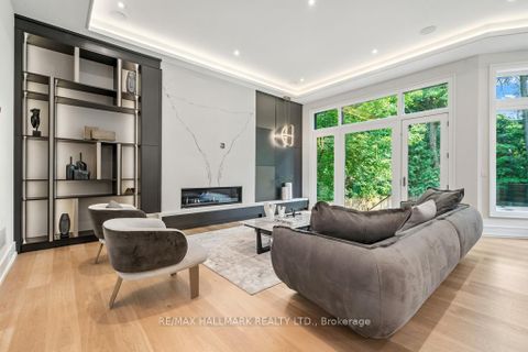 Photo 19 at 215 Northwood Drive, Newtonbrook East, Toronto