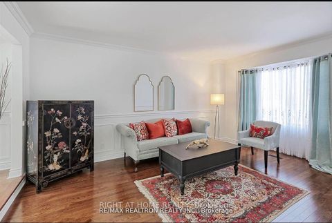 Photo 4 at 236 Mccaffrey Road, Summerhill Estates, Newmarket