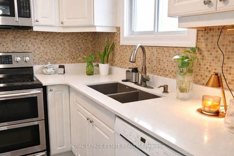 Photo 12 at 130 William Stephenson Drive, Blue Grass Meadows, Whitby