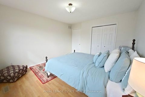 Photo 21 at 130 William Stephenson Drive, Blue Grass Meadows, Whitby
