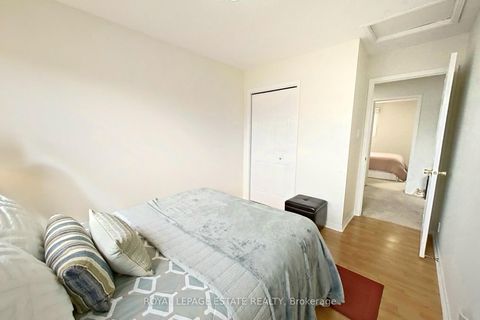 Photo 23 at 130 William Stephenson Drive, Blue Grass Meadows, Whitby
