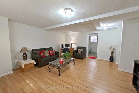 Photo 26 at 130 William Stephenson Drive, Blue Grass Meadows, Whitby