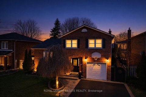 Photo 33 at 130 William Stephenson Drive, Blue Grass Meadows, Whitby