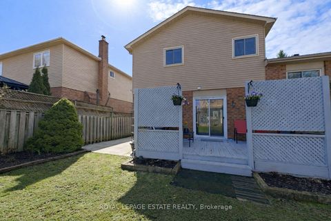 Photo 34 at 130 William Stephenson Drive, Blue Grass Meadows, Whitby
