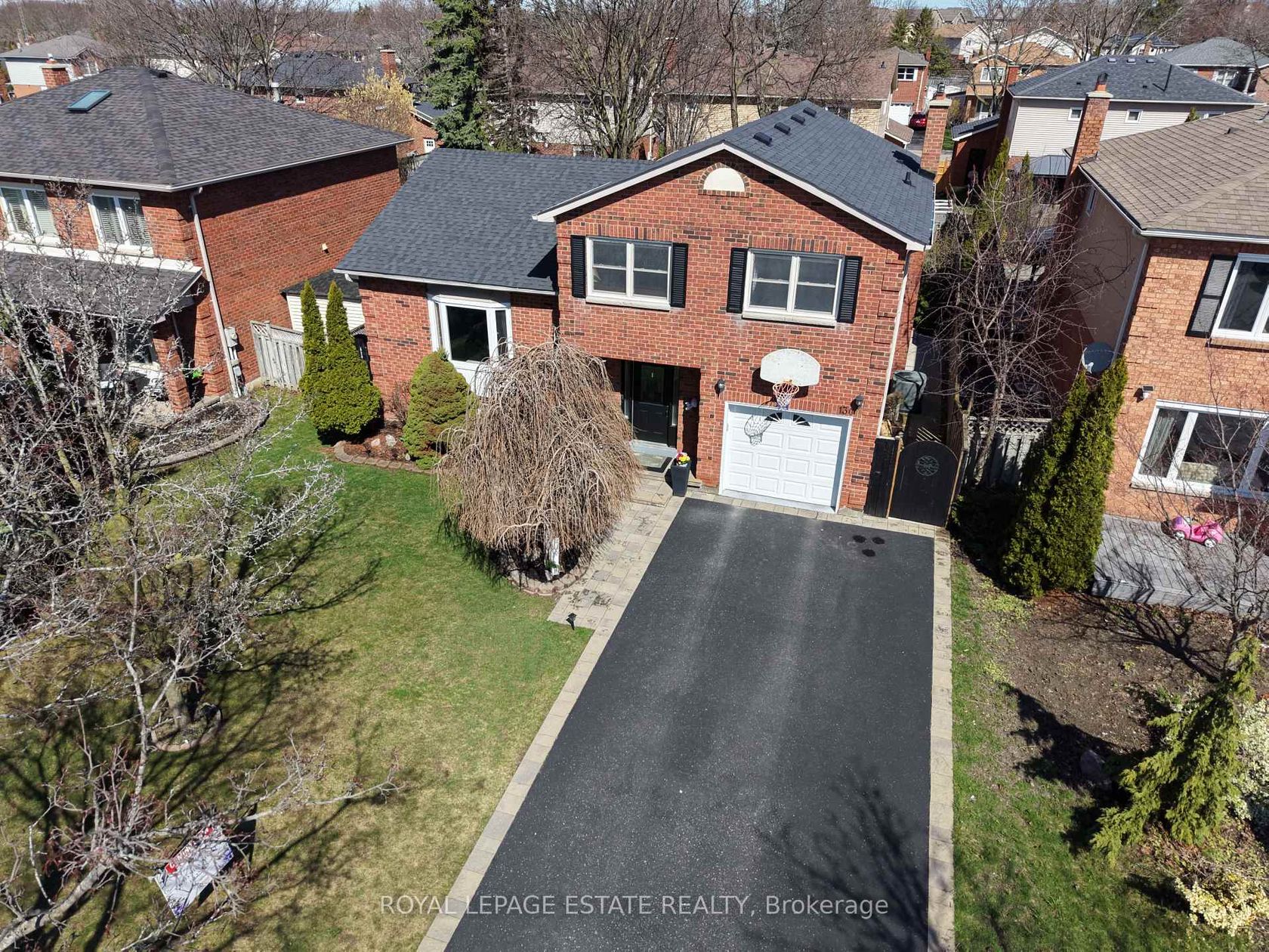 130 William Stephenson Drive, Blue Grass Meadows, Whitby 