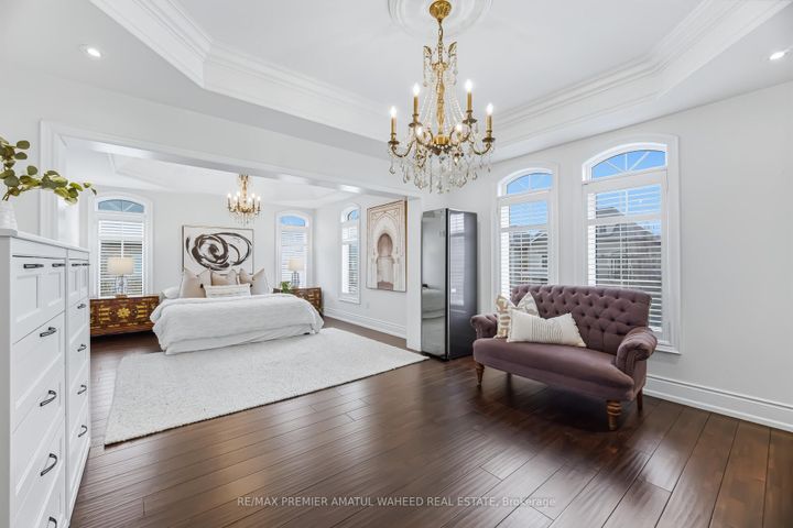 Photo 17 at 1 Ostrovsky Road, Vellore Village, Vaughan