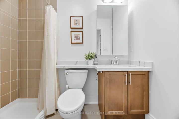 Photo 25 at 1 Ostrovsky Road, Vellore Village, Vaughan