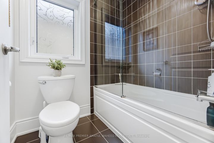 Photo 31 at 1 Ostrovsky Road, Vellore Village, Vaughan