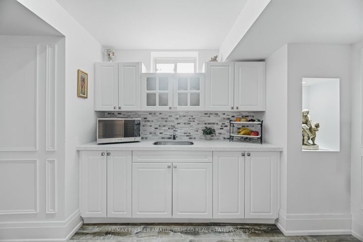 Photo 34 at 1 Ostrovsky Road, Vellore Village, Vaughan