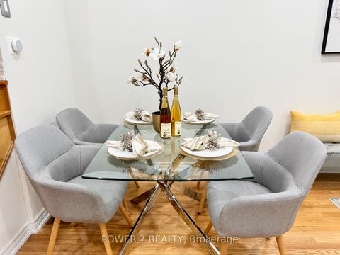 Photo 4 at 119 Gauguin Avenue, Patterson, Vaughan