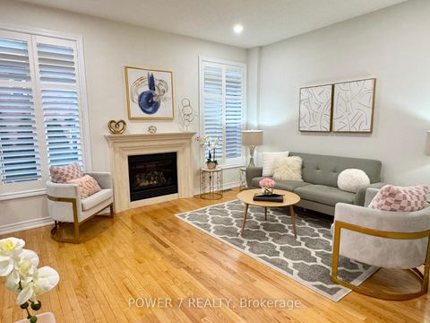 Photo 5 at 119 Gauguin Avenue, Patterson, Vaughan