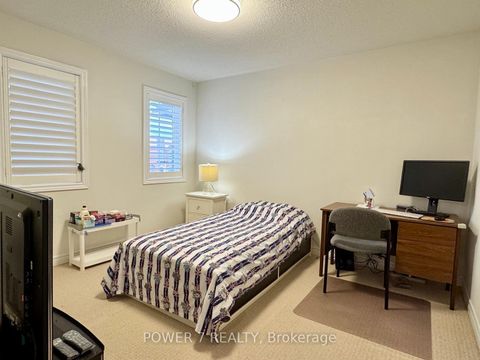 Photo 21 at 119 Gauguin Avenue, Patterson, Vaughan