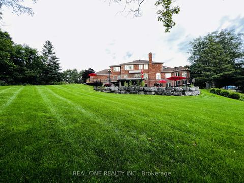 Photo 4 at 12 Jarvis Avenue, Aurora Estates, Aurora