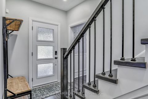 Photo 5 at 97 Centre Street E, Crosby, Richmond Hill