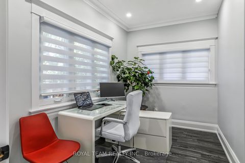 Photo 10 at 97 Centre Street E, Crosby, Richmond Hill
