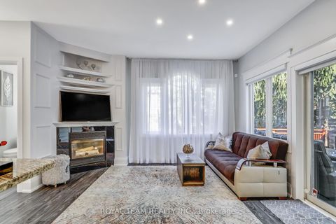 Photo 12 at 97 Centre Street E, Crosby, Richmond Hill