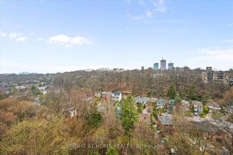 Photo 11 at 601 - 580 Kingston Road, The Beaches, Toronto