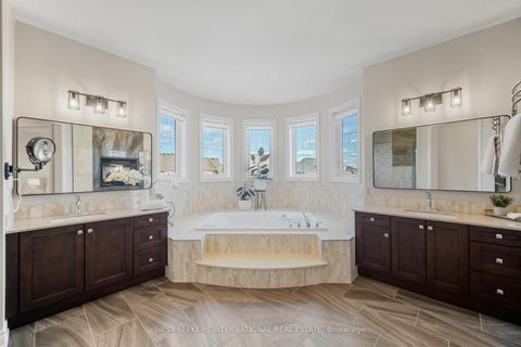 Photo 16 at 12 Albert Hill Court, Nobleton, King