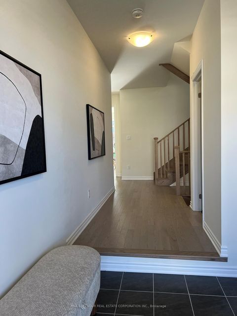 Photo 3 at 6 Forestlane Way, Port Perry, Scugog