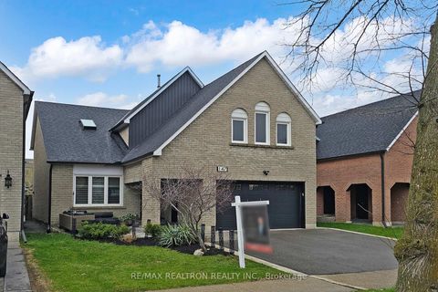 Photo 1 at 147 Mcmorran Crescent, Brownridge, Vaughan