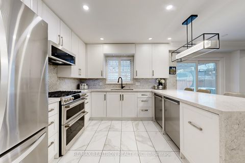 Photo 10 at 147 Mcmorran Crescent, Brownridge, Vaughan