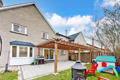 Photo 32 at 147 Mcmorran Crescent, Brownridge, Vaughan