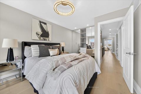 Photo 40 at 40 Alex Campbell Crescent W, King City, King