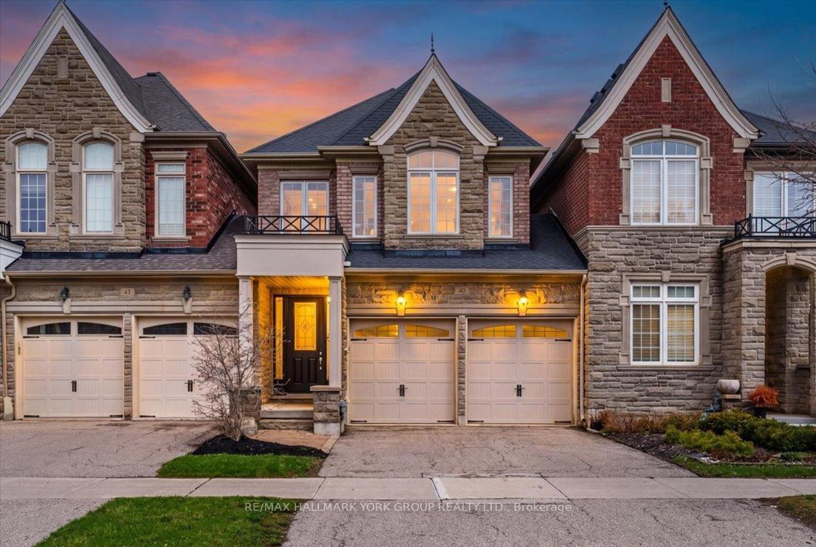 40 Alex Campbell Crescent W, King City, King photo 4