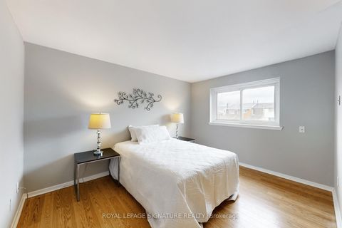 Photo 13 at 62 Valdor Drive, Agincourt North, Toronto