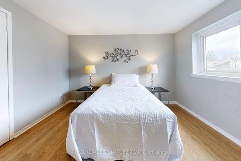 Photo 15 at 62 Valdor Drive, Agincourt North, Toronto