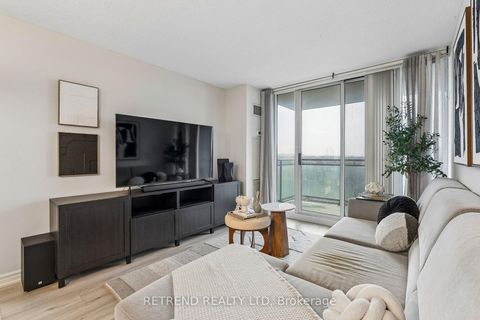 Photo 12 at 602 - 310 Red Maple Road, Langstaff, Richmond Hill