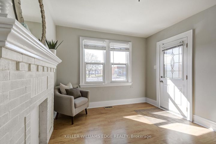 Photo 3 at 53 East 19th Street, Inch Park, Hamilton