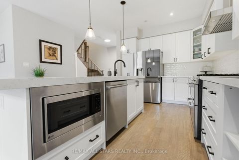 Photo 11 at 7 Gord Matthews Way, Uxbridge