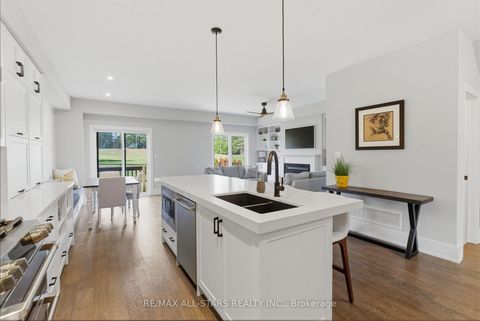 Photo 12 at 7 Gord Matthews Way, Uxbridge