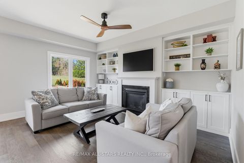 Photo 19 at 7 Gord Matthews Way, Uxbridge