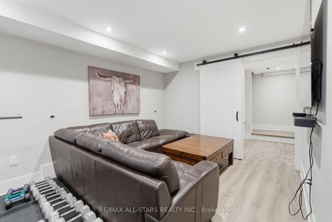 Photo 34 at 7 Gord Matthews Way, Uxbridge