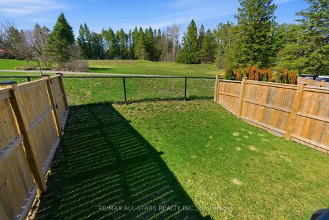 Photo 38 at 7 Gord Matthews Way, Uxbridge