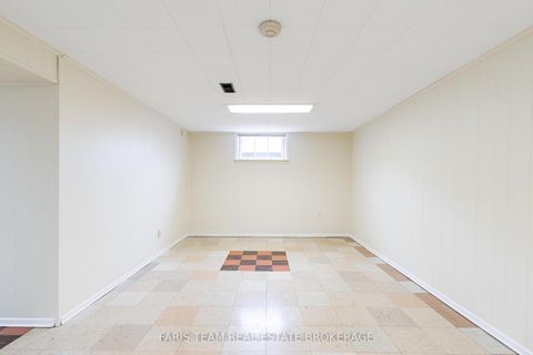 Photo 23 at 12 Marion Crescent, Wellington, Barrie