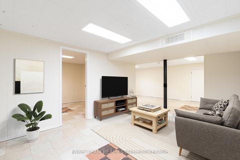 Photo 26 at 12 Marion Crescent, Wellington, Barrie